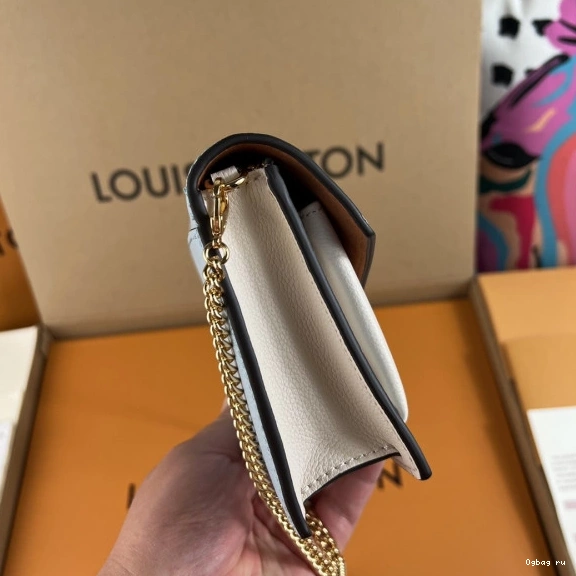 VUITTON MYLOCKME CHAIN POCHETTE LOUIS 0813